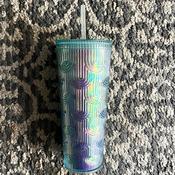 Starbucks Iridescent Mermaid Scale Tumbler Cold Cup- Venti - Picture 2 of 5